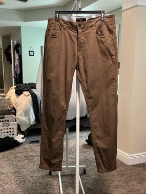 Men's Brown Chino Pants - Classic Casual Fit